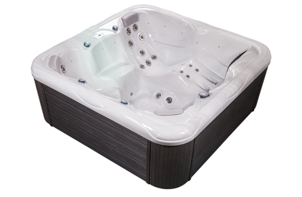 jacuzzi met wit interieur en houten buitenkant geschikt voor meerdere personen van Westspa
